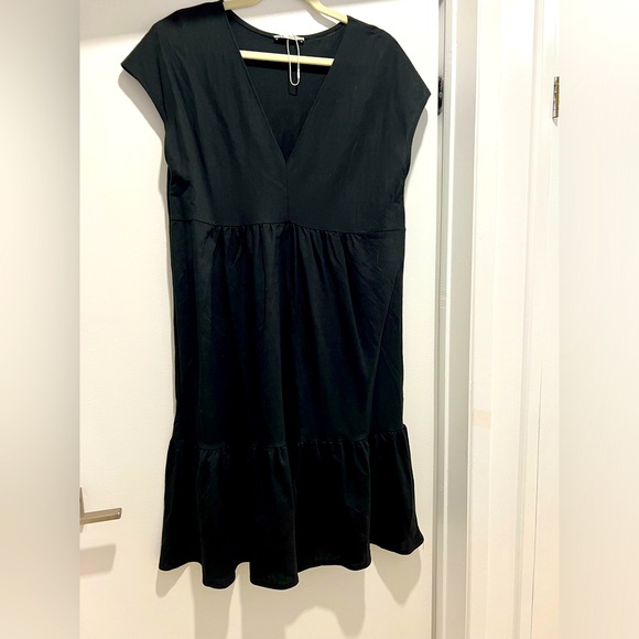 Zara lbd - Picture 1 of 1